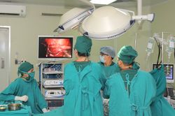 Hai bệnh nhân phổi đông đặc, nhiều ổ cặn xơ hóa nghi di chứng hậu COVID-19