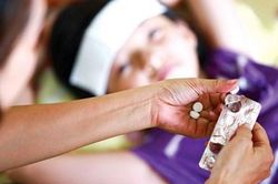 Không thể coi thường nguy cơ từ thuốc giảm đau, hạ sốt