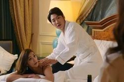 Chồng tiệc tùng cuối năm liên miên, vợ choáng váng khi biết được sự thật