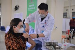 Ngày 31/12: Số ca mắc mới COVID-19 dưới 100 người, không có ca tử vong