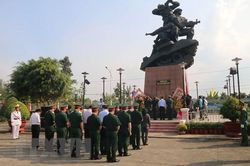 Tổ chức trọng thể lễ kỷ niệm 60 năm Chiến thắng Ấp Bắc