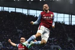 Thể thao Thể thao Thua sốc Villa, Spurs rơi khỏi Top 4