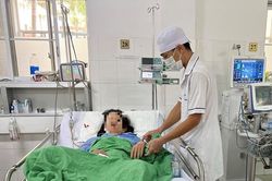 Cứu sống bệnh nhân sốt xuất huyết nặng biến chứng viên cơ tim, ngưng tuần hoàn