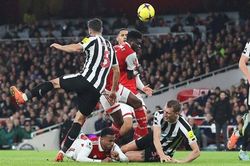 Thể thao Thể thao Đứt mạch thắng, Pháo thủ có nguy cơ bị Man City thu hẹp cách biệt