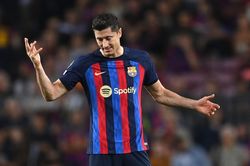 Lewandowski bị treo giò 3 trận