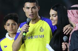Ronaldo có được sống cùng bạn gái ở Saudi Arabia?