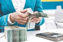 Năm vượt khó trong điều hành chính sách tiền tệ