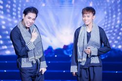 Chuyện chưa kể: Hồ Văn Cường được danh ca Ngọc Sơn tặng quà 'khủng' trong liveshow riêng