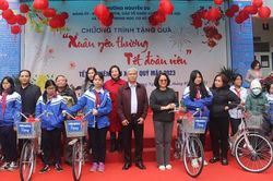 Phường Ngyễn Du: Mang 'Xuân yêu thương' đến hơn 200 gia đình hoàn cảnh khó khăn