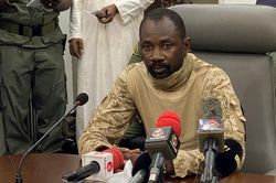 Mali ân xá 49 binh sỹ Côte d'Ivoire bị cáo buộc âm mưu đảo chính
