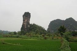 Sử thi Mường Đẻ Đất Đẻ Nước và huyền sử thời Hùng Vương