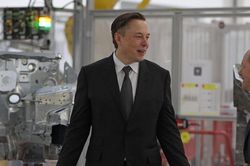 Elon Musk xác lập kỷ lục Guinness