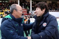 HLV Park chê ông Shin: Đừng nói suông, hãy chứng tỏ bằng kết quả!