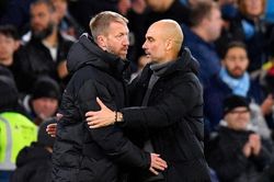 Guardiola: 'Các ông chủ Chelsea cần cho Potter thêm thời gian'