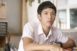 Sao nam nổi tiếng bị hủy dung nhan do sự cố nổ máy bay trên phim trường