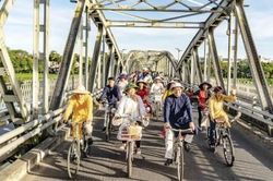 Văn hóa - Nghệ thuật Thông tin văn hóa Áo dài lan tỏa giữa cuộc sống thường nhật