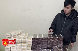 Đột kích 'tổng kho' thu giữ gần 20.000 điếu cigar và thuốc lá ngoại nhập lậu