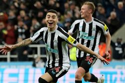 Newcastle lần đầu vào bán kết giải đấu cúp sau 18 năm