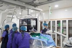 Tư nhân xây bệnh viện công