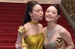 Ninh Dương Lan Ngọc có hành động 'thân mật' quá đà khiến Minh Hằng phải 'khóc thét' giữa thảm đỏ