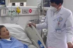 Căn bệnh hiếm gặp khiến giáo viên mầm non liệt tứ chi, suy hô hấp nguy kịch