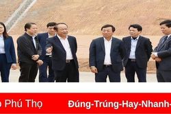 Chủ tịch UBND tỉnh Bùi Văn Quang kiểm tra dự án tại Hạ Hòa