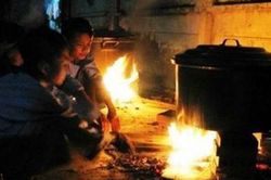 Từ gian bếp 'không tro bụi, ám khói' của mẹ, tôi lớn lên