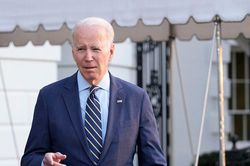 Phát hiện thêm tài liệu mật của ông Biden