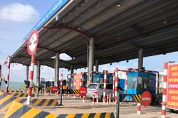 Đồng Nai: Ngày đầu dừng thu phí trên Quốc lộ 51, xe cộ đi lại thông thoáng