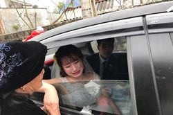 Lấy chồng xa xứ, con gái nghẹn ngào: 'Tết này con chẳng về được mẹ ơi'
