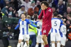 Video bàn thắng trận Brighton 3-0 Liverpool: Dần xa Top 4