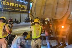 Đi tất niên về, người phụ nữ tông vào đuôi xe ben tử vong
