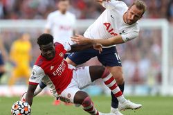 Video bàn thắng trận Tottenham 0-2 Arsenal: 8 điểm rồi đấy, Man City