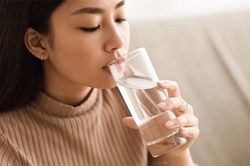 6 khung giờ vàng uống nước giúp giảm cân nhanh và an toàn