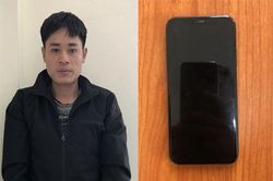 Thanh niên đập vỡ hàng loạt kính xe ô tô để lấy tiền tiêu Tết