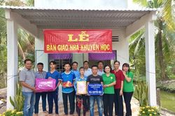 Trà Vinh: Bàn giao nhà khuyến học tặng gia đình học sinh hoàn cảnh khó khăn