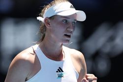 Australian Open 2023: Hạt giống số 1 Iga Swiatek bị loại sốc