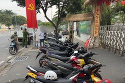 CSGT TPHCM vây bắt 33 'quái xế' đi bão tại quận 10