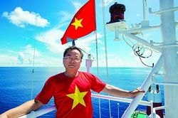 Cờ ở Trường Sa