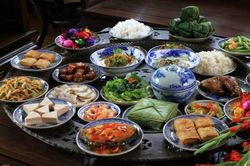 Gợi ý mâm cúng và văn khấn mùng 2 tết Quý Mão