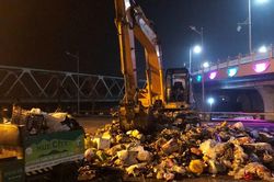 Kinh tế Nông nghiệp - Nông thôn Thu gom rác trở lại vào mùng 3 Tết
