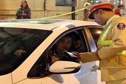 Tài xế say sưa bia rượu ngày Tết, vi phạm nồng độ cồn 'kịch khung'