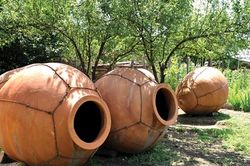 Bí quyết sản xuất rượu vang truyền thống độc đáo của Gruzia