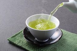 Đây là lý do nhà bạn ngày tết cần có trà xanh?