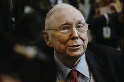 Tỷ phú Charlie Munger chia sẻ bí quyết sống lâu và hạnh phúc