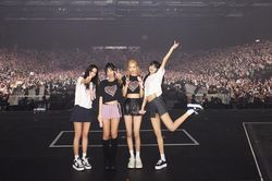 Hậu ồn ào của Jennie, xôn xao nhiều khán giả nước ngoài chạy tán loạn khi gần hết concert của BLACKPINK?