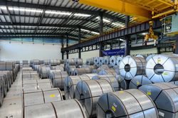 Thép Nam Kim: Kinh doanh dưới giá vốn, thua lỗ quý thứ hai liên tiếp trong quý 4/2022