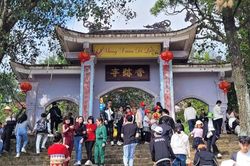 Du xuân ở 'Hoan Châu đệ nhất danh lam'