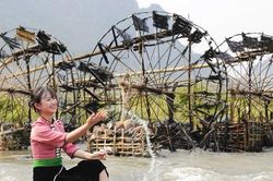 Êm đềm vòng quay cọn nước vùng cao Tây Bắc