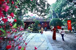 Những điều nên tránh khi đi lễ đầu năm